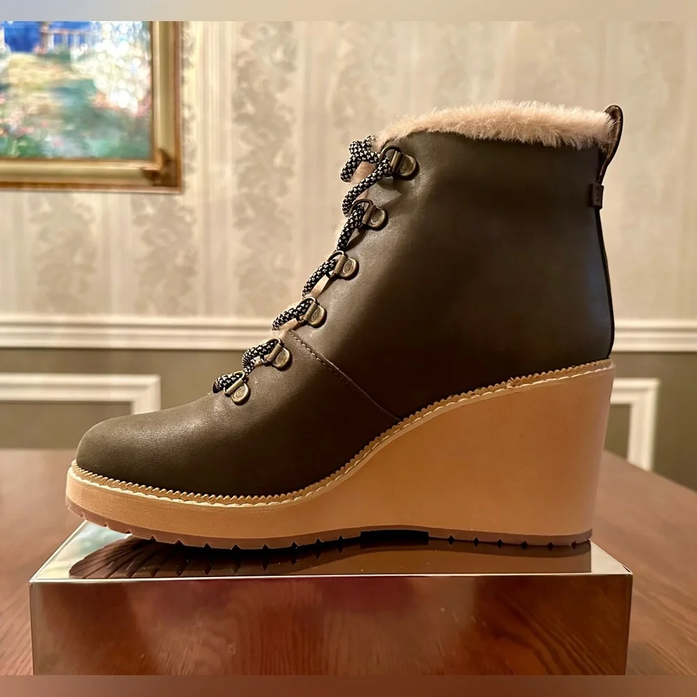TOMS Melrose!❄️wedge bootie/Tarmac Olive Nubuck/water resistant🌧️/size-8 - Picture 3 of 15